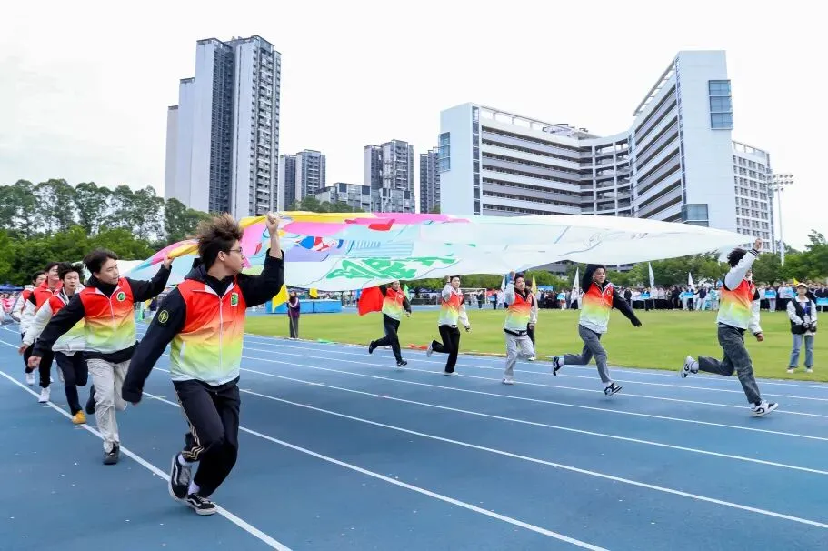 中考落榜?2026年技能工匠班正招生,本科名校内学习培养,高薪就业!-第56张图片-四季读书网 中考落榜?2026年技能工匠班正招生,本科名校内学习培养,高薪就业!-第56张图片-四季读书网