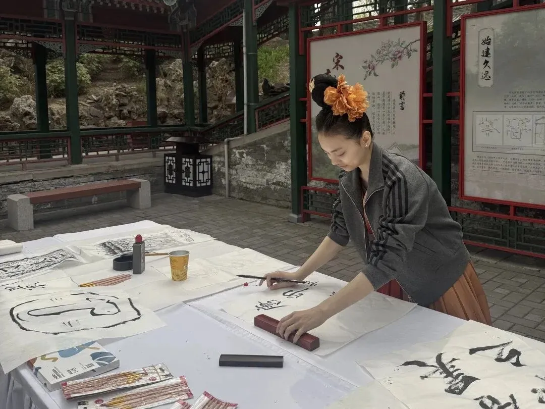 多语境巩固中考英语基础核心词汇: 名词3(luck-piano)-第2张图片-四季读书网 多语境巩固中考英语基础核心词汇: 名词3(luck-piano)-第2张图片-四季读书网