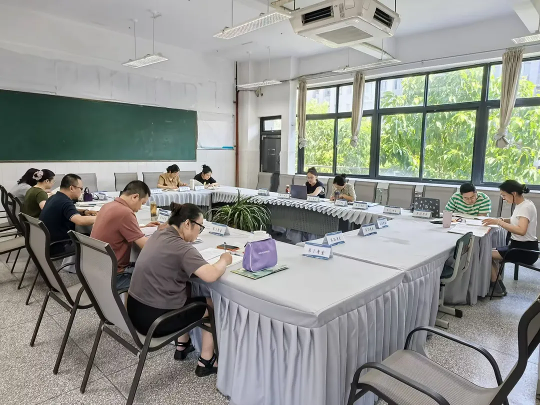 析高考研真题 明方向启征程 | 德阳五中2027届高三研题活动-第3张图片-四季读书网