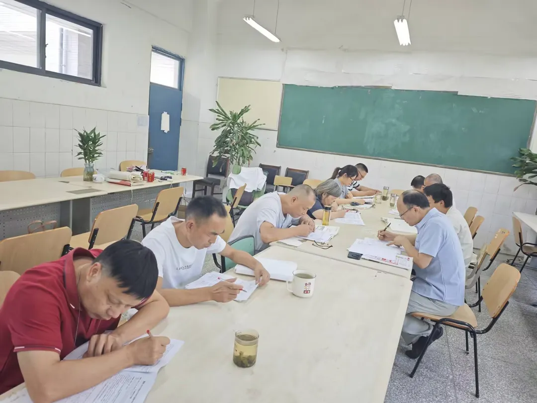 析高考研真题 明方向启征程 | 德阳五中2027届高三研题活动-第7张图片-四季读书网