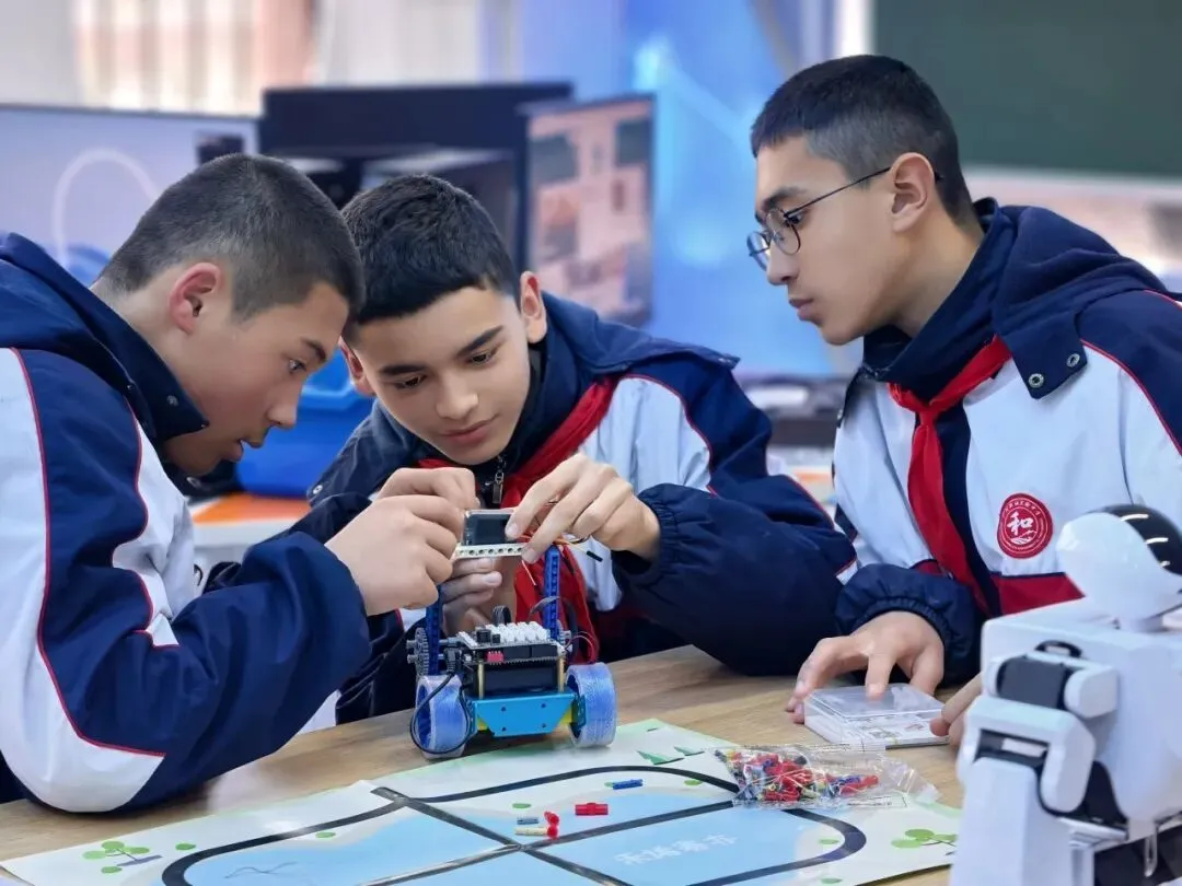 广州新城实验中学2026年中考志愿填报指引-第12张图片-四季读书网 广州新城实验中学2026年中考志愿填报指引-第12张图片-四季读书网