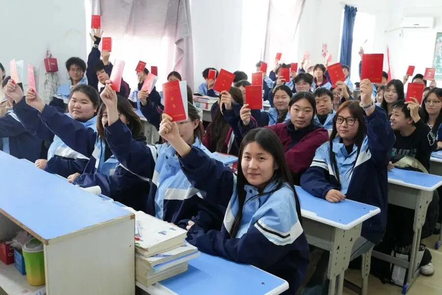 别慌!中考没过 401 分≠无缘大学!郑州择校硬核干货,看完再择校-第3张图片-四季读书网