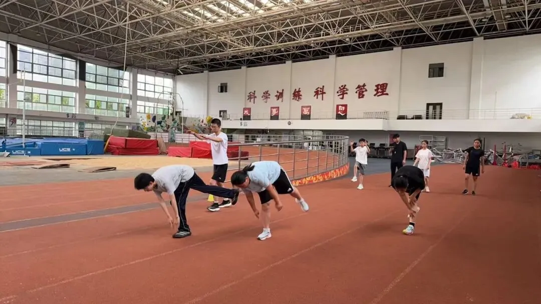 佰阳体育中考集训营第三期收官|进阶强化,定向冲刺中考满分-第6张图片-四季读书网 佰阳体育中考集训营第三期收官|进阶强化,定向冲刺中考满分-第6张图片-四季读书网