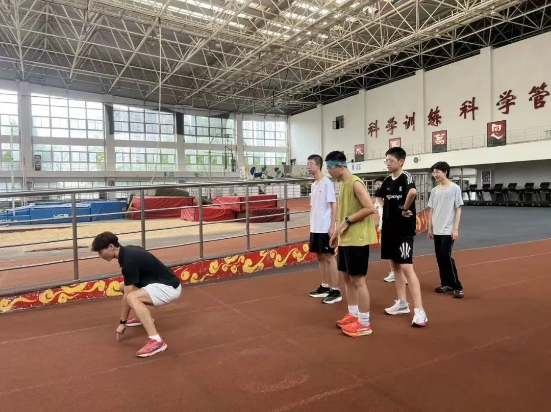 佰阳体育中考集训营第三期收官|进阶强化,定向冲刺中考满分-第10张图片-四季读书网 佰阳体育中考集训营第三期收官|进阶强化,定向冲刺中考满分-第10张图片-四季读书网