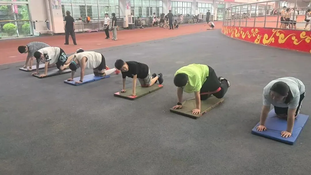 佰阳体育中考集训营第三期收官|进阶强化,定向冲刺中考满分-第12张图片-四季读书网 佰阳体育中考集训营第三期收官|进阶强化,定向冲刺中考满分-第12张图片-四季读书网