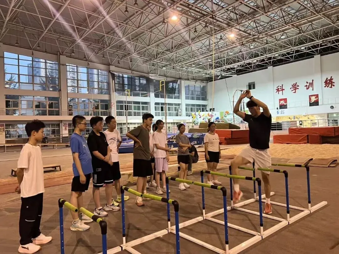 佰阳体育中考集训营第三期收官|进阶强化,定向冲刺中考满分-第18张图片-四季读书网 佰阳体育中考集训营第三期收官|进阶强化,定向冲刺中考满分-第18张图片-四季读书网
