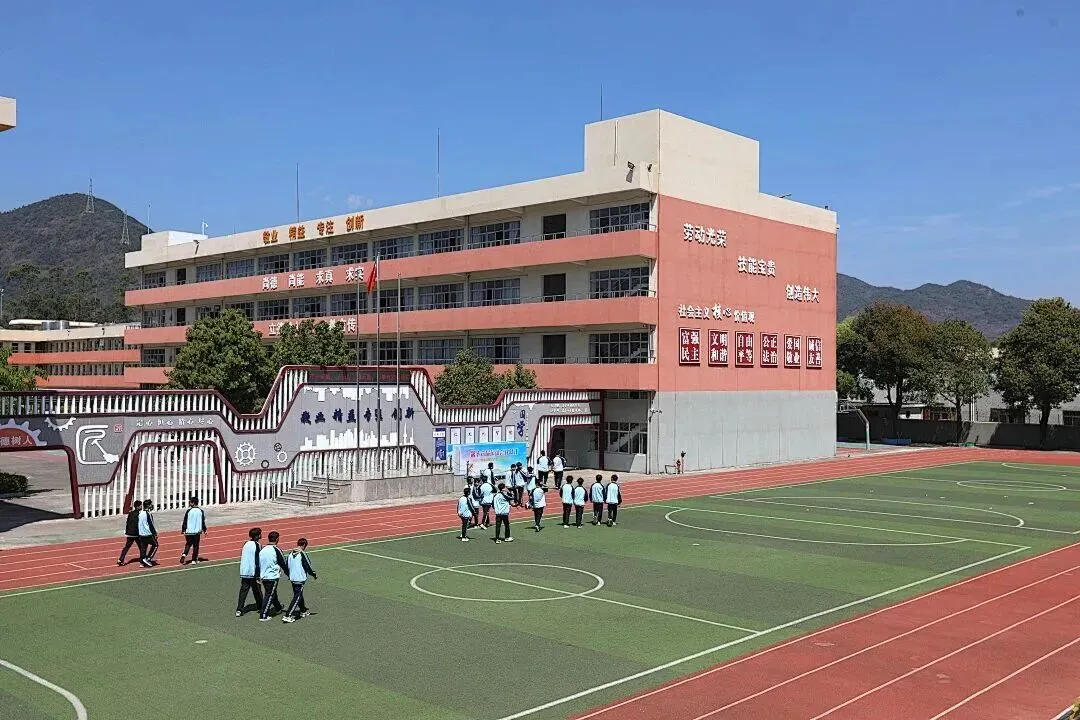 2026中考放榜低分可报 | 惠州市西湖技工学校(附26年录取分数线)-第8张图片-四季读书网 2026中考放榜低分可报 | 惠州市西湖技工学校(附26年录取分数线)-第8张图片-四季读书网