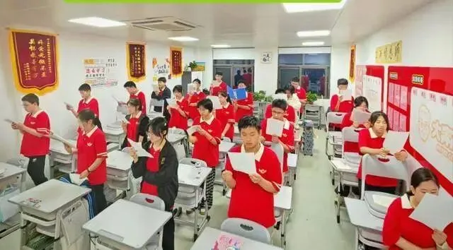 26中考、高考补习怎么挑?西安全日制收费、班型、适配人群全盘点-第11张图片-四季读书网