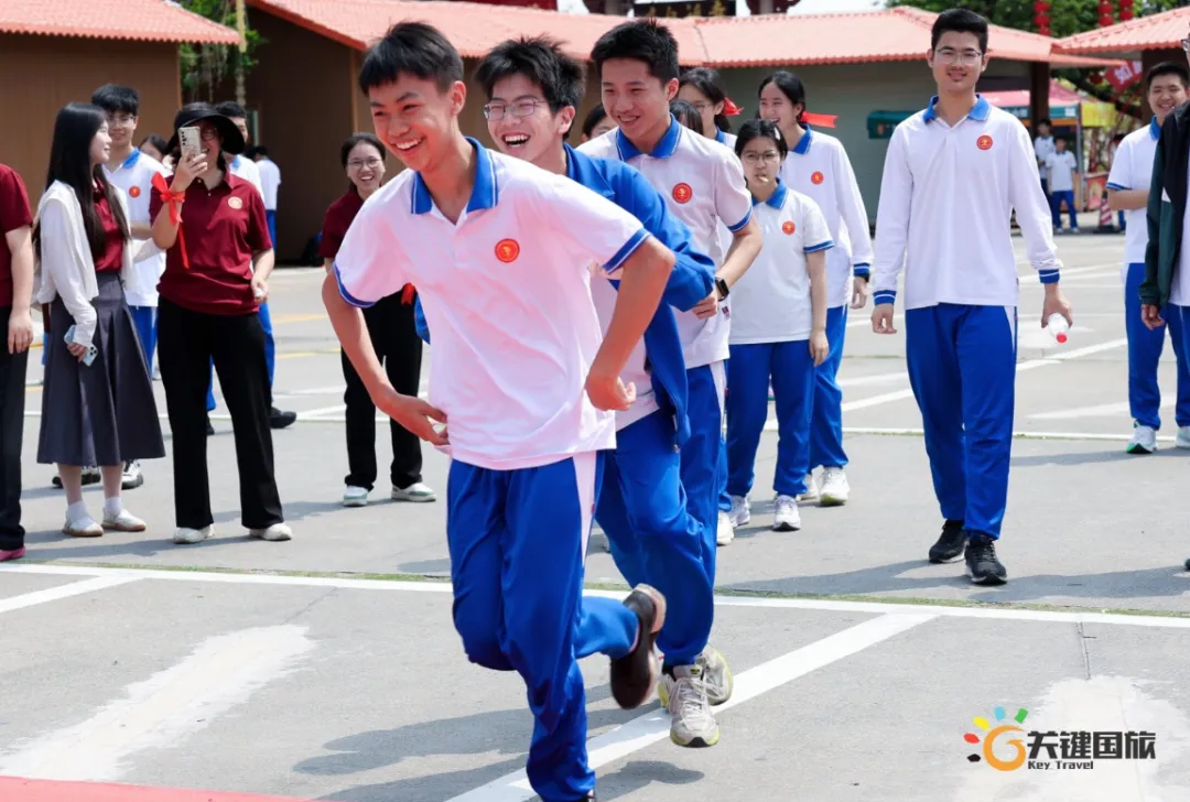 广大附中高新区实验学校-为梦而战 决胜中考-百日誓师大会 20260320-第39张图片-四季读书网 广大附中高新区实验学校-为梦而战 决胜中考-百日誓师大会 20260320-第39张图片-四季读书网