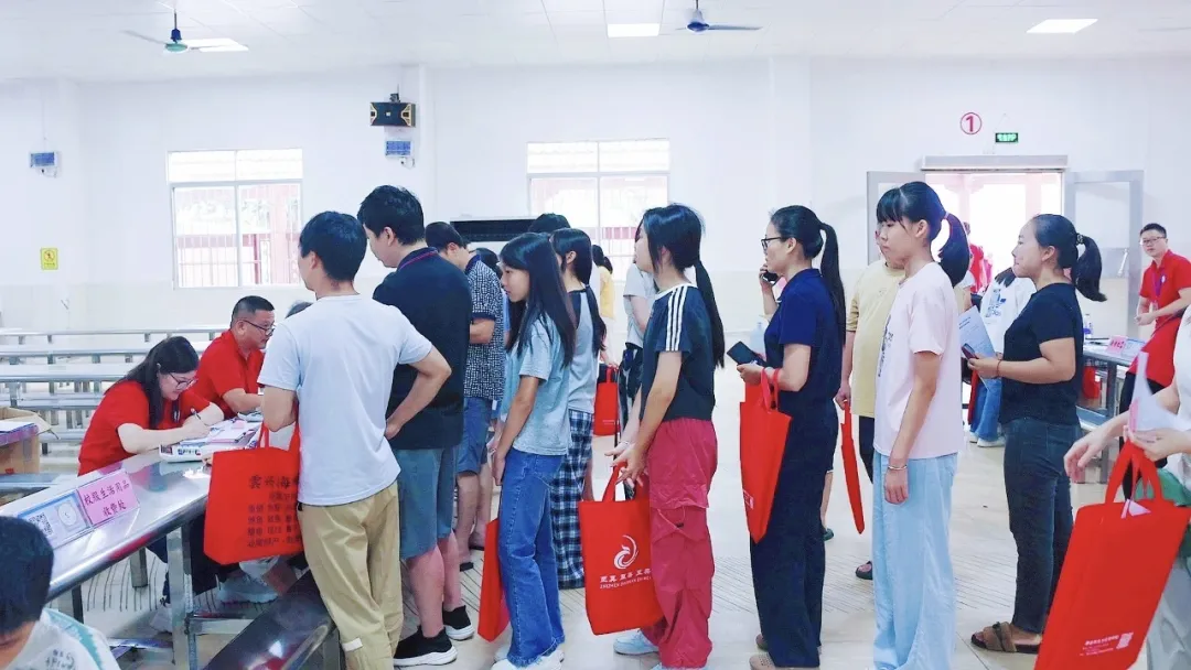 2026清远中考黑马诞生!东方实验学校普高率高达96.5%,见证清城区教育崛起-第2张图片-四季读书网 2026清远中考黑马诞生!东方实验学校普高率高达96.5%,见证清城区教育崛起-第2张图片-四季读书网