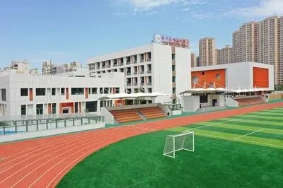 中考后,高中走读还是住校?-第2张图片-四季读书网 中考后,高中走读还是住校?-第2张图片-四季读书网