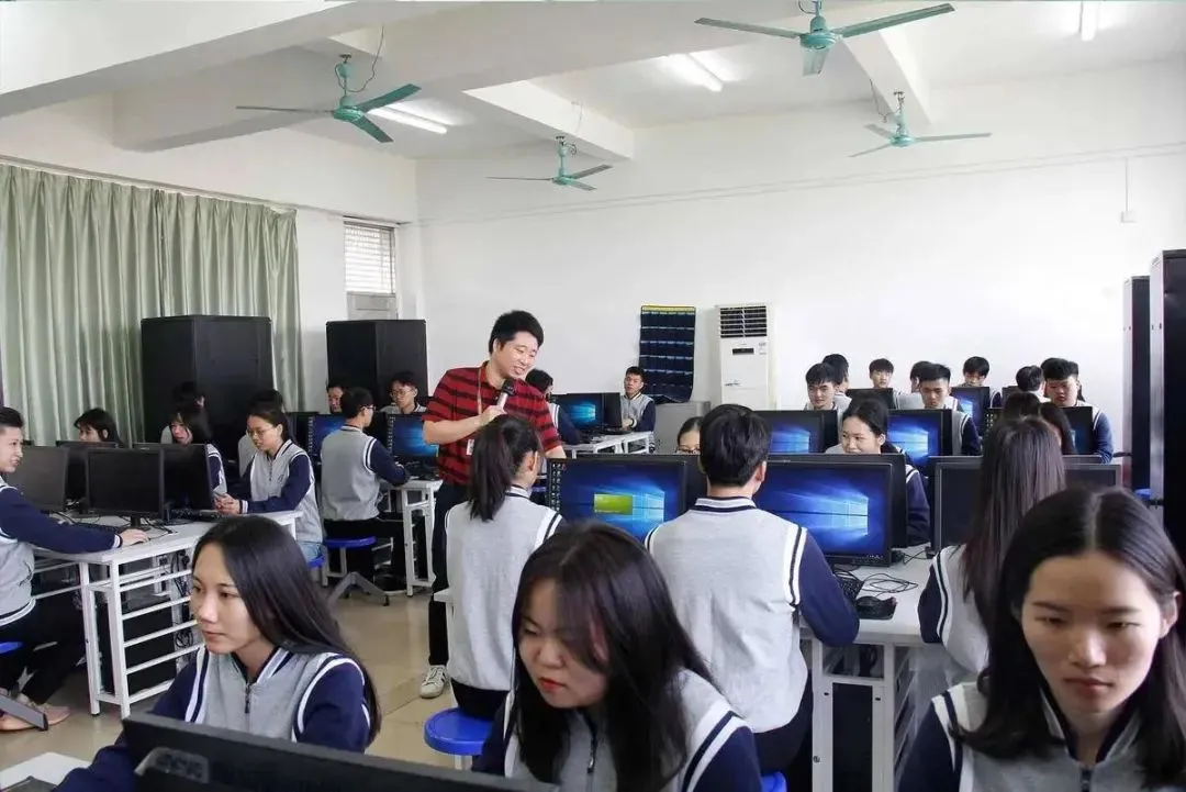 中考报读指南 | 广东省国防科技技师学院2026招生简章 | 补录计划-第19张图片-四季读书网 中考报读指南 | 广东省国防科技技师学院2026招生简章 | 补录计划-第19张图片-四季读书网