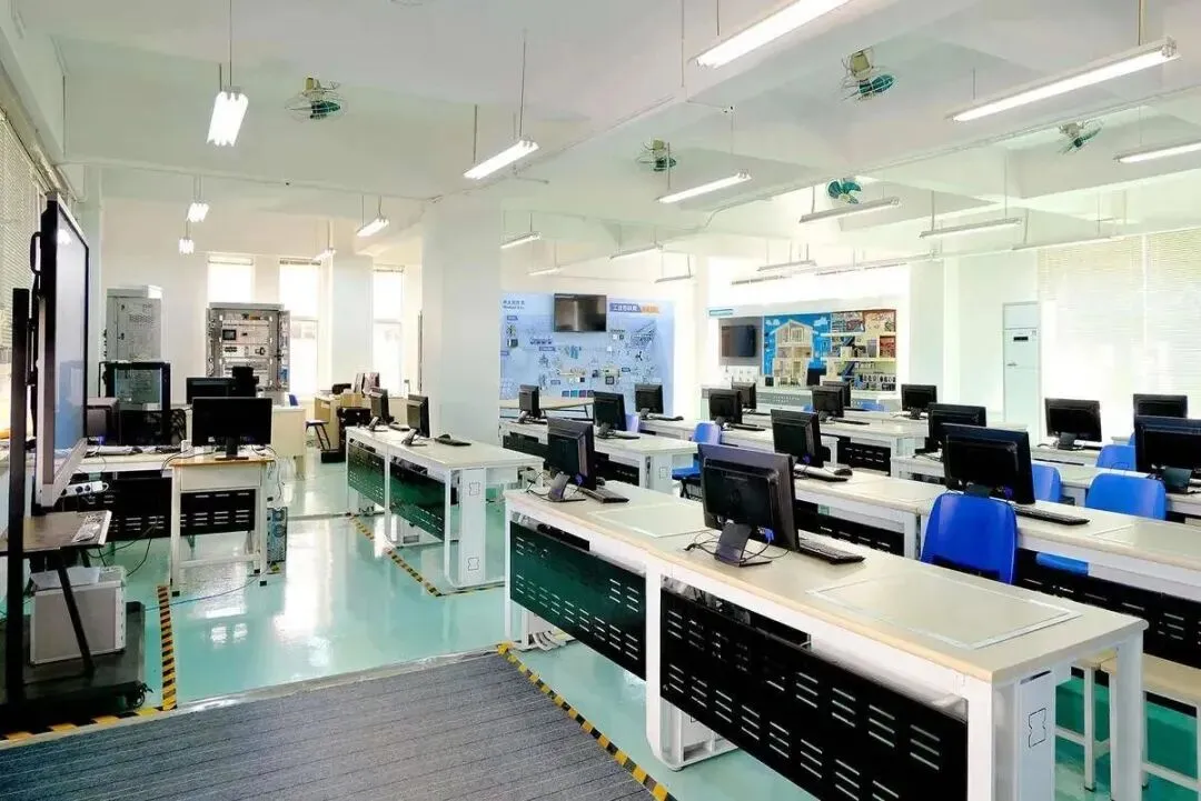 中考报读指南 | 广东省国防科技技师学院2026招生简章 | 补录计划-第26张图片-四季读书网 中考报读指南 | 广东省国防科技技师学院2026招生简章 | 补录计划-第26张图片-四季读书网