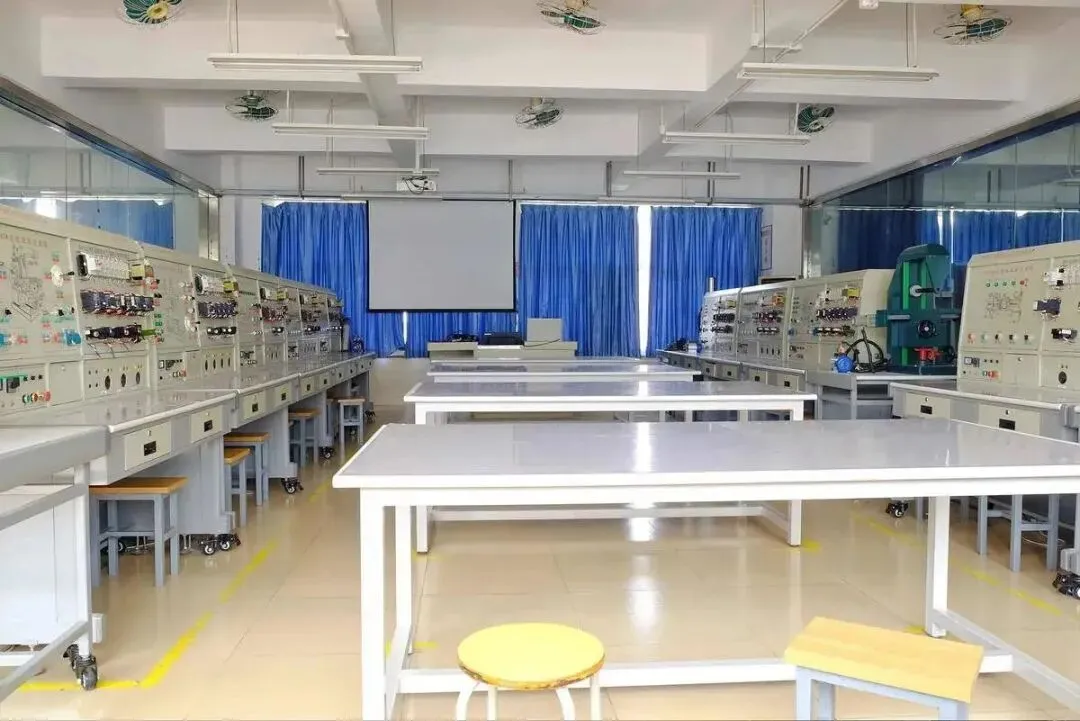 中考报读指南 | 广东省国防科技技师学院2026招生简章 | 补录计划-第31张图片-四季读书网 中考报读指南 | 广东省国防科技技师学院2026招生简章 | 补录计划-第31张图片-四季读书网