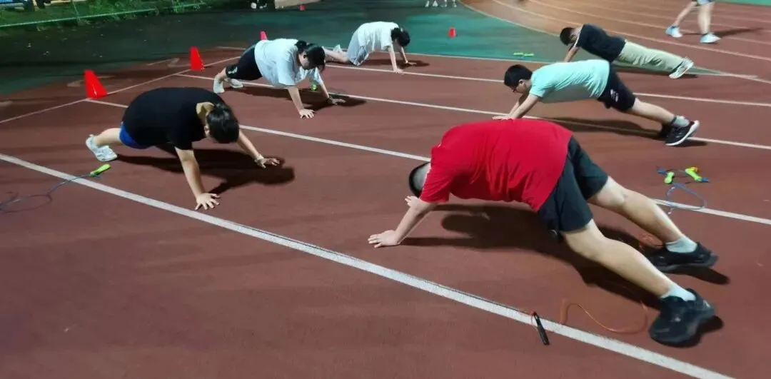 暑期大鹏体育增设越秀区两个场地中考,少儿班课程,小伙伴抓紧报名!!-第14张图片-四季读书网 暑期大鹏体育增设越秀区两个场地中考,少儿班课程,小伙伴抓紧报名!!-第14张图片-四季读书网