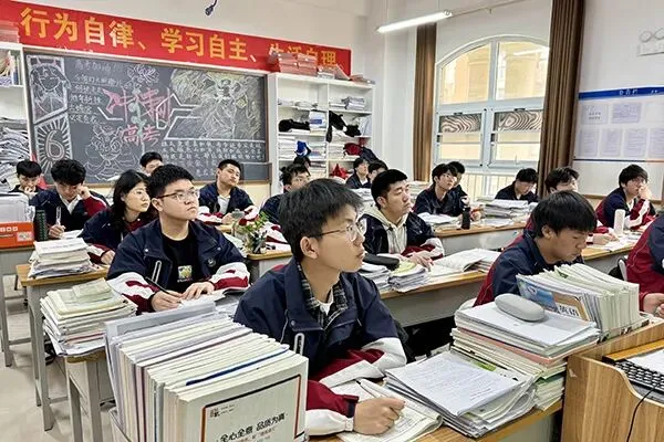 27郑州中考全日制怎么选?热门补习学校班型+收费详解-第2张图片-四季读书网
