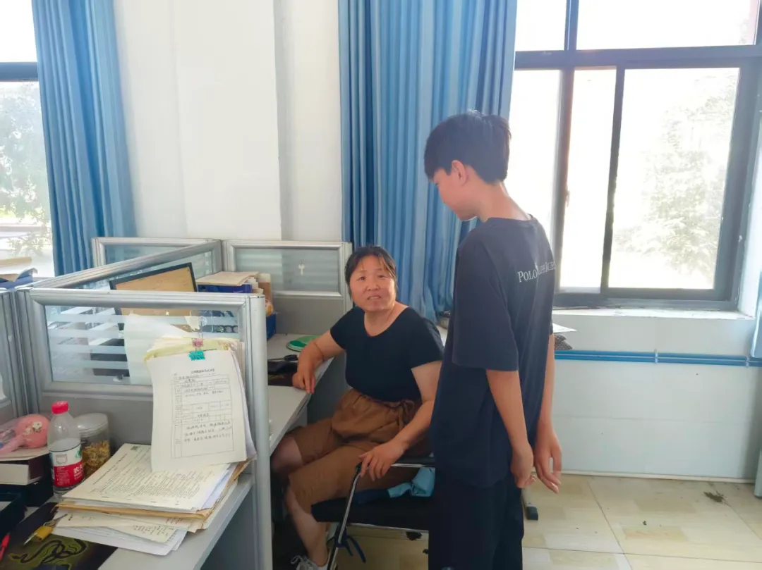 同心共育 护航少年中考路—— 焦作市张梦怡名班主任工作室闫纪芬老师家校共育故事分享-第1张图片-四季读书网
