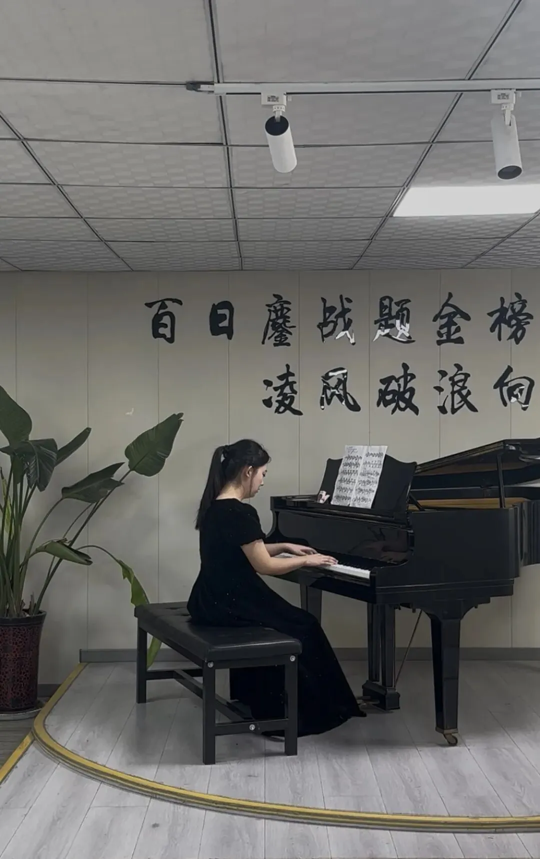 玲枫艺考|27届学子七月专业课模拟考试顺利举行-第14张图片-四季读书网 玲枫艺考|27届学子七月专业课模拟考试顺利举行-第14张图片-四季读书网