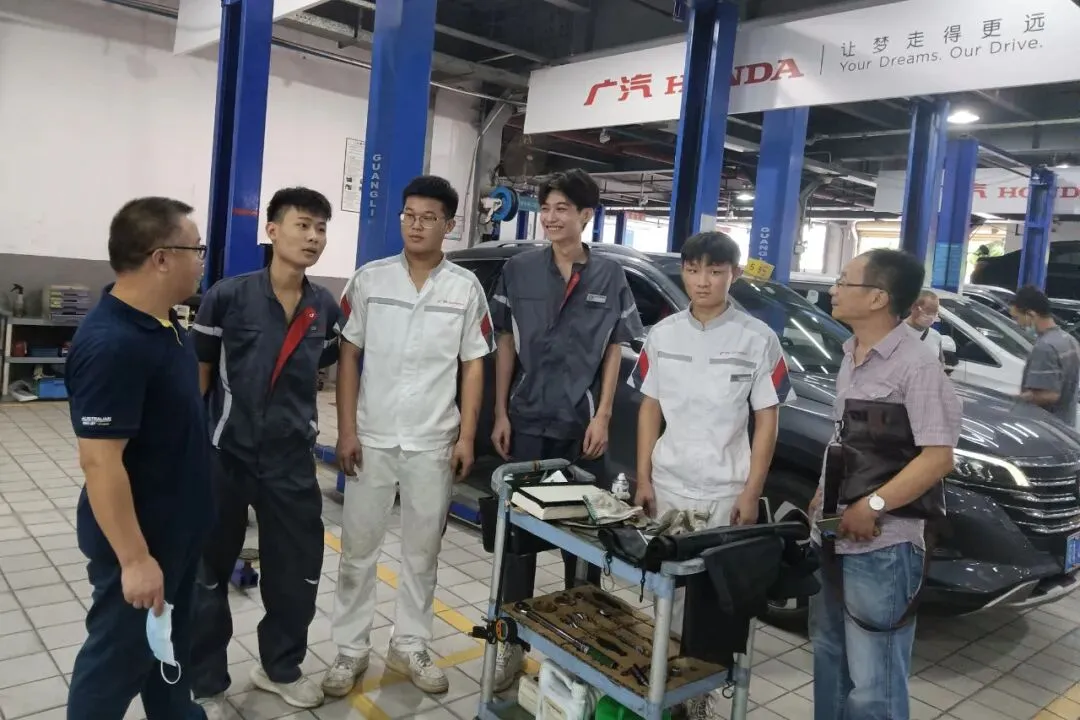 中考分流看这里!白云工商技师学院 2026 自主招生简章【校园环境+专业】-第31张图片-四季读书网