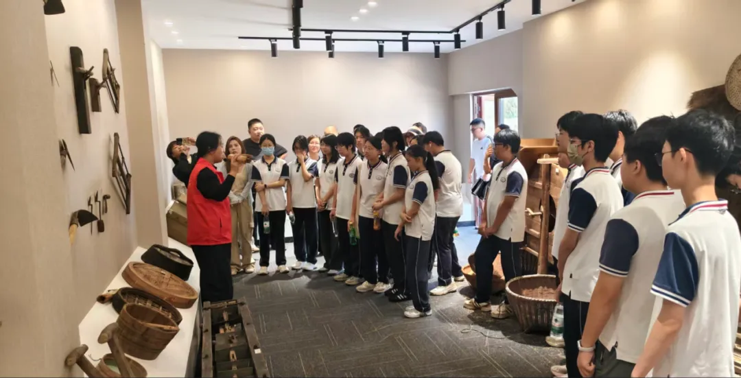 溯源高龙文脉 砺志决战中考 | 温岭市宗文中学九(11)班暑期实践活动-第19张图片-四季读书网