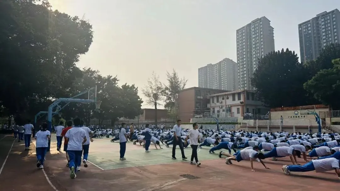 中考专访【陈柏霖】|笃定方向,突破自我|中考720分,是拼搏最好的回响!-第5张图片-四季读书网 中考专访【陈柏霖】|笃定方向,突破自我|中考720分,是拼搏最好的回响!-第5张图片-四季读书网