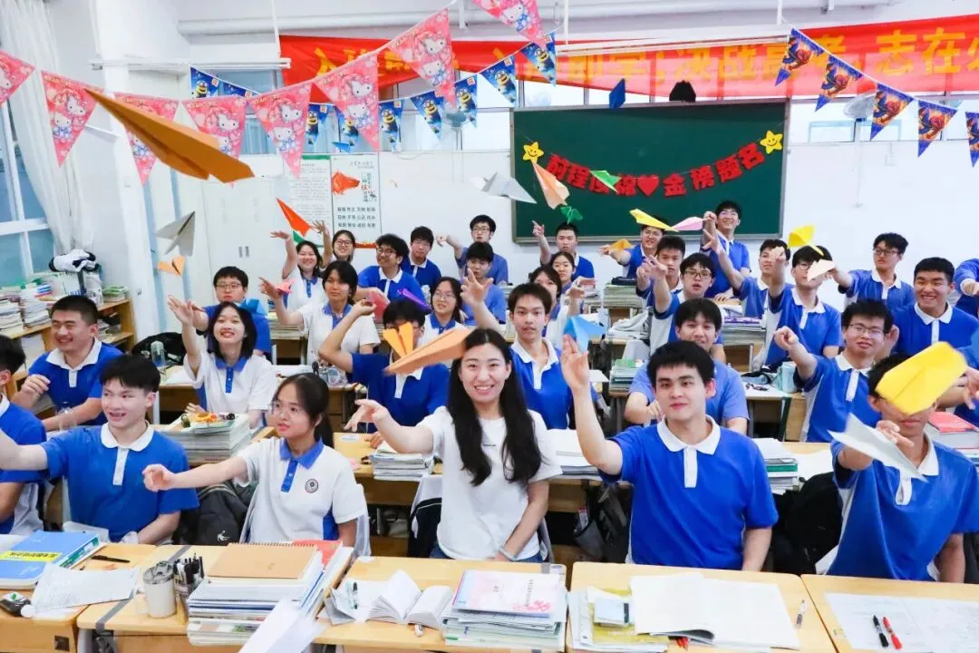 中考不是终点,杰仁为你续写精彩 |最后席位!杰仁高中补录倒计时-第12张图片-四季读书网 中考不是终点,杰仁为你续写精彩 |最后席位!杰仁高中补录倒计时-第12张图片-四季读书网