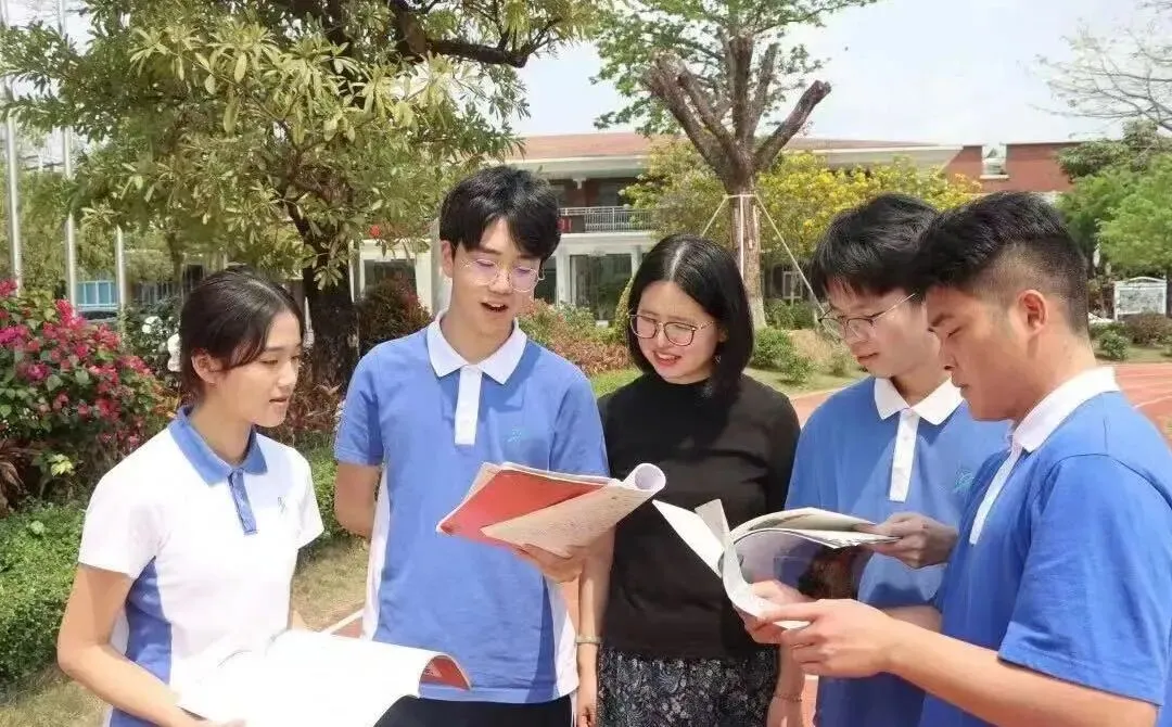 中考不是终点,杰仁为你续写精彩 |最后席位!杰仁高中补录倒计时-第18张图片-四季读书网 中考不是终点,杰仁为你续写精彩 |最后席位!杰仁高中补录倒计时-第18张图片-四季读书网