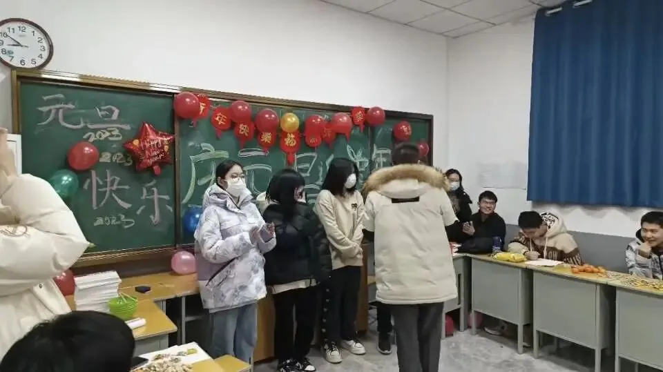 郑州新明一中考学校2027年【第十一届】初三全日制集训招生简章-第146张图片-四季读书网 郑州新明一中考学校2027年【第十一届】初三全日制集训招生简章-第146张图片-四季读书网
