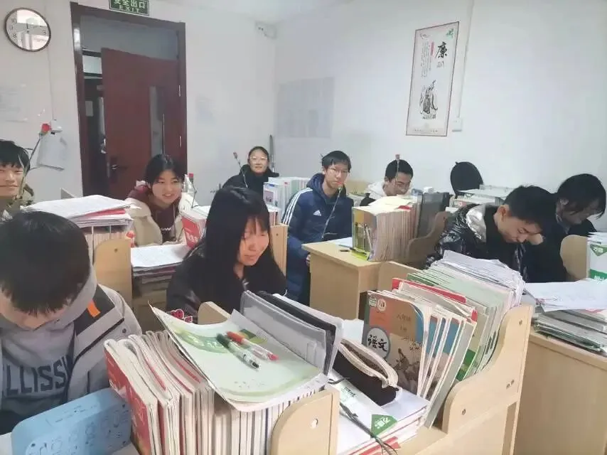 郑州新明一中考学校2027年【第十一届】初三全日制集训招生简章-第149张图片-四季读书网 郑州新明一中考学校2027年【第十一届】初三全日制集训招生简章-第149张图片-四季读书网