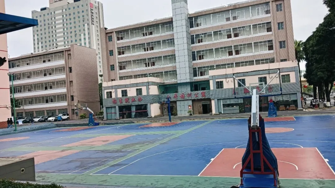 中考成绩差?看过来!广西邮电技工学校2026年招生简章-第3张图片-四季读书网