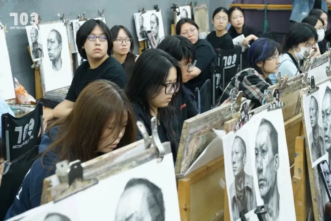 以考促学,蓄力前行|集训首次模拟考试圆满结束-第38张图片-四季读书网 以考促学,蓄力前行|集训首次模拟考试圆满结束-第38张图片-四季读书网
