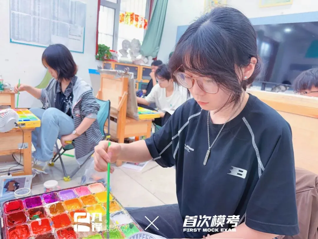 时序入秋 · 笔墨凝心丨九锋艺考第一次模拟考试圆满结束!-第40张图片-四季读书网 时序入秋 · 笔墨凝心丨九锋艺考第一次模拟考试圆满结束!-第40张图片-四季读书网