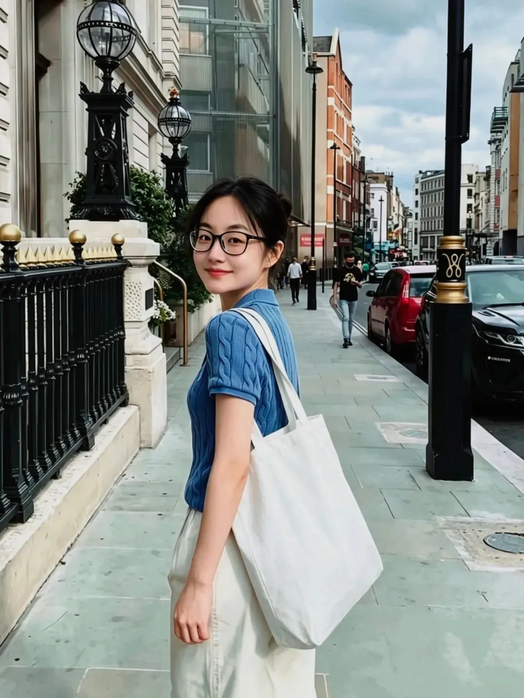 陪读居家写作月过5W,儿子中考717分:中年妈妈既撑起了家,也养好了娃-第2张图片-四季读书网