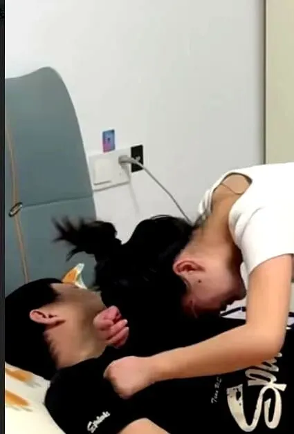 顶梁柱倒了,中考的试卷谁来陪孩子答?-第1张图片-四季读书网