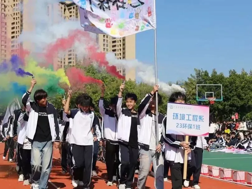 中考滑档必看!广州 2026 公办中职录取分数线出炉|补录院校名单整理好了-第26张图片-四季读书网 中考滑档必看!广州 2026 公办中职录取分数线出炉|补录院校名单整理好了-第26张图片-四季读书网