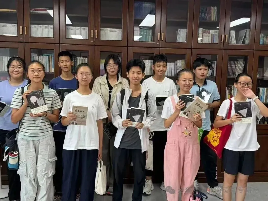 课改之后语文无捷径:山东统一中考【语文】综合素养答题训练课程核心-第54张图片-四季读书网