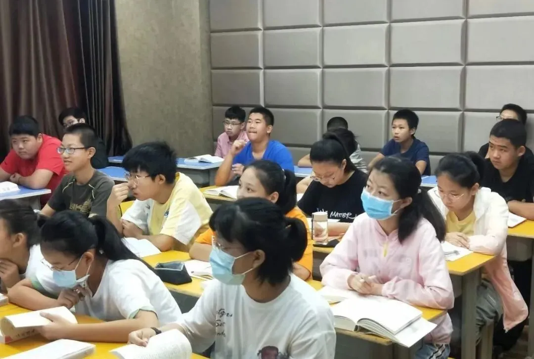 课改之后语文无捷径:山东统一中考【语文】综合素养答题训练课程核心-第66张图片-四季读书网