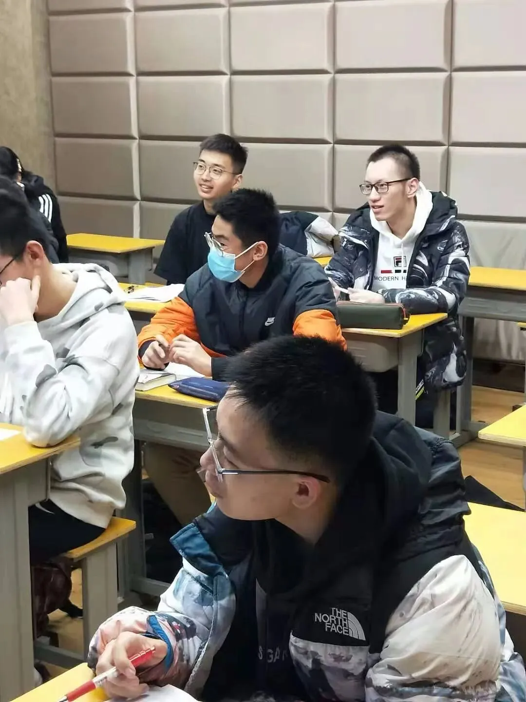 课改之后语文无捷径:山东统一中考【语文】综合素养答题训练课程核心-第70张图片-四季读书网