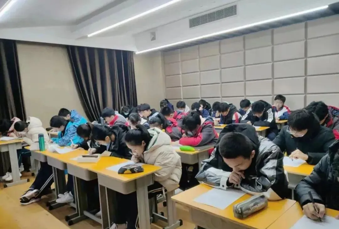 课改之后语文无捷径:山东统一中考【语文】综合素养答题训练课程核心-第74张图片-四季读书网