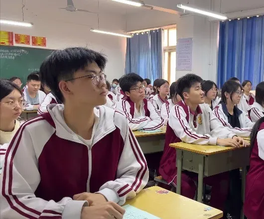 2026中考录取落幕,我彻底释怀孩子去哪所高中,真的是命中注定!-第26张图片-四季读书网