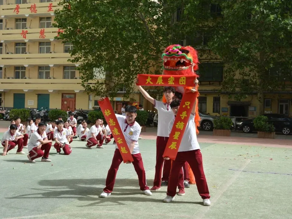 2026中考录取落幕,我彻底释怀孩子去哪所高中,真的是命中注定!-第67张图片-四季读书网