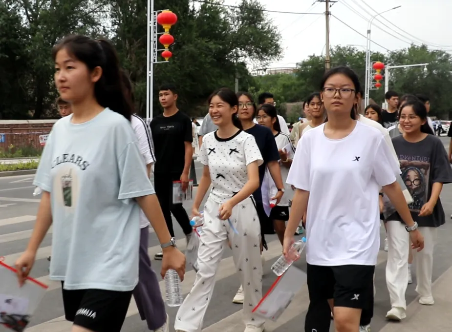 呼图壁县1786名考生参加中考-第5张图片-四季读书网