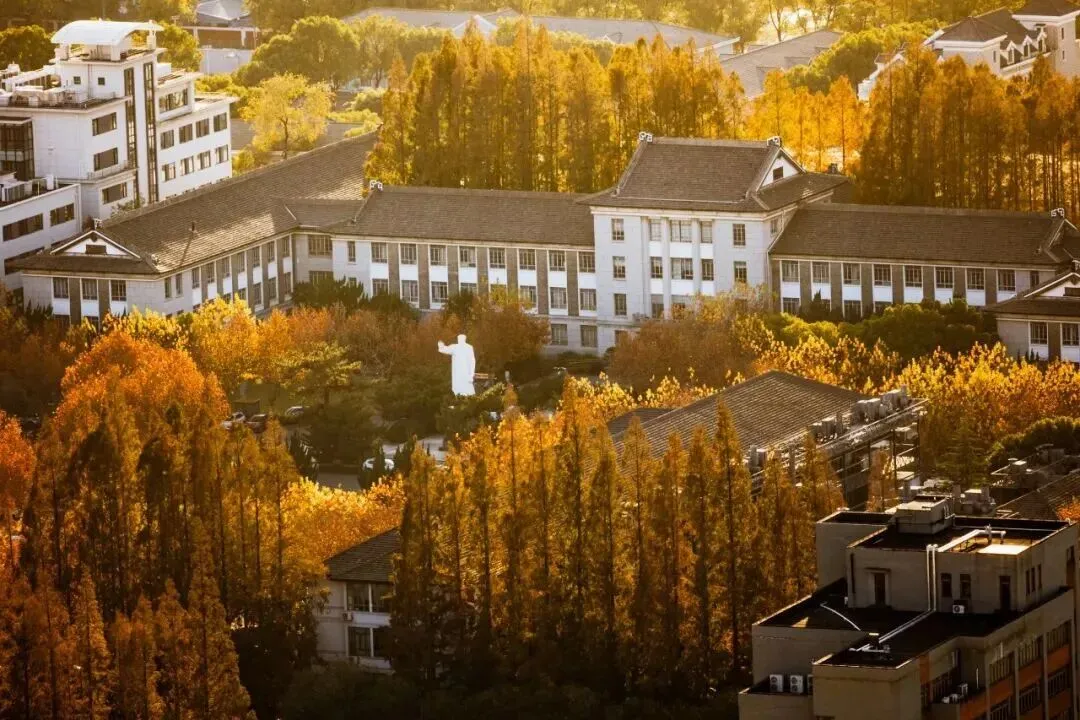 2026年1月七年级英语上学期期末模拟考试-第1张图片-四季读书网