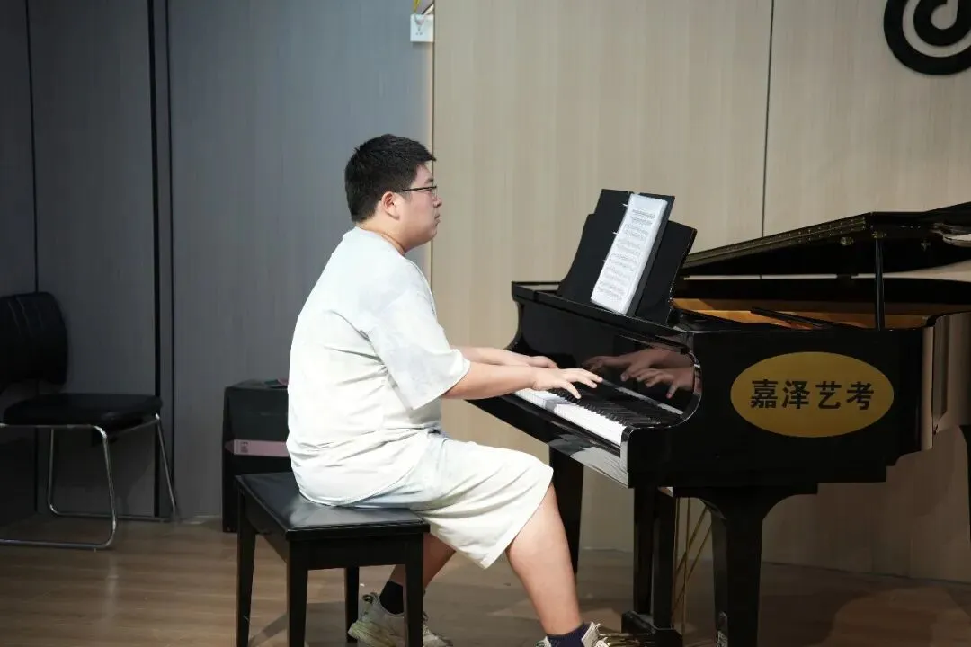 月考|嘉泽艺考七月份专业课模拟考顺利举行-第72张图片-四季读书网 月考|嘉泽艺考七月份专业课模拟考顺利举行-第72张图片-四季读书网