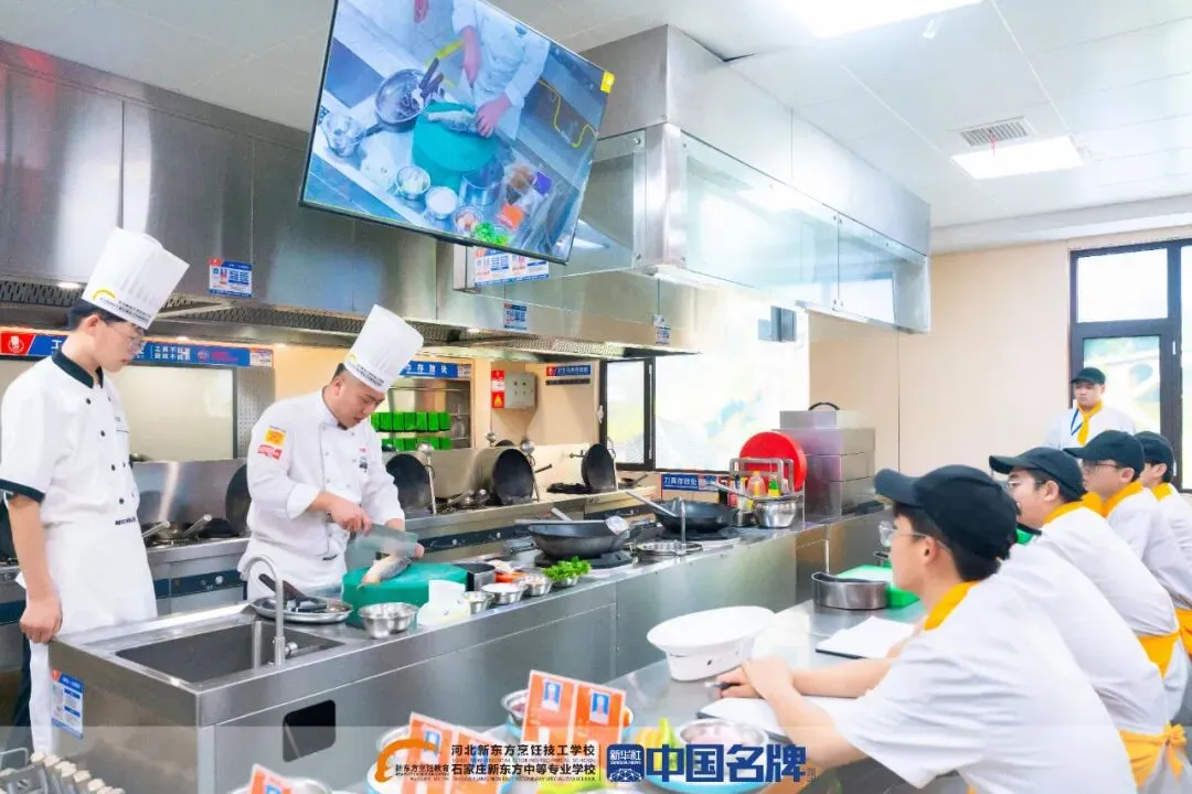 【中考志愿填报】选对学校比考高分更重要!中考生家长必看→-第12张图片-四季读书网 【中考志愿填报】选对学校比考高分更重要!中考生家长必看→-第12张图片-四季读书网