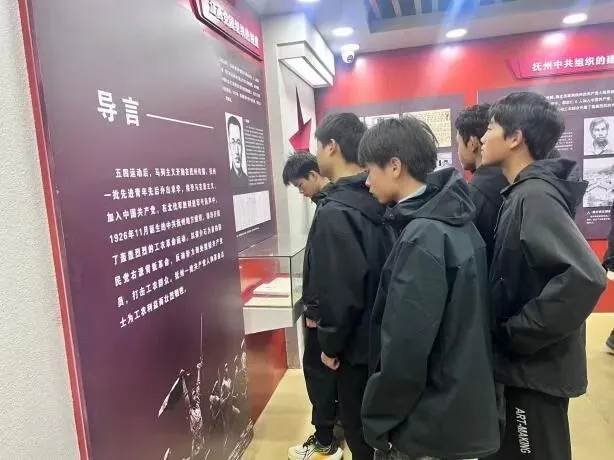精工育人,筑梦中考|北大金秋附属东临学校初中部新生咨询通道开启-第31张图片-四季读书网