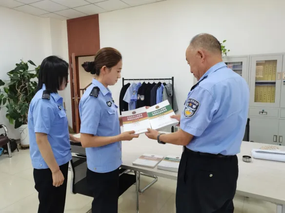 岷县公安局组织开展高级执法资格模拟预测考试-第3张图片-四季读书网 岷县公安局组织开展高级执法资格模拟预测考试-第3张图片-四季读书网