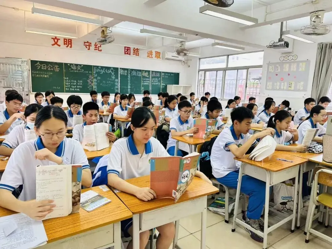 中考专访【王欣晨】|中考718分+物理满分:学霸是怎么炼成的?!-第7张图片-四季读书网 中考专访【王欣晨】|中考718分+物理满分:学霸是怎么炼成的?!-第7张图片-四季读书网