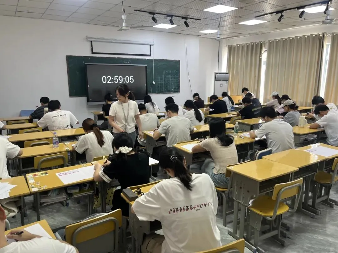 月考砺锋芒,松弛再出发!展鹏月度模考圆满收官~-第24张图片-四季读书网 月考砺锋芒,松弛再出发!展鹏月度模考圆满收官~-第24张图片-四季读书网