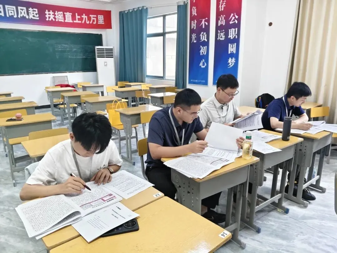月考砺锋芒,松弛再出发!展鹏月度模考圆满收官~-第28张图片-四季读书网 月考砺锋芒,松弛再出发!展鹏月度模考圆满收官~-第28张图片-四季读书网